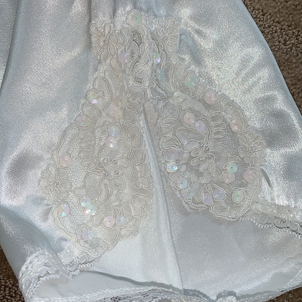 Victoria’s secret’s Satin Robe - Picture 13 of 14